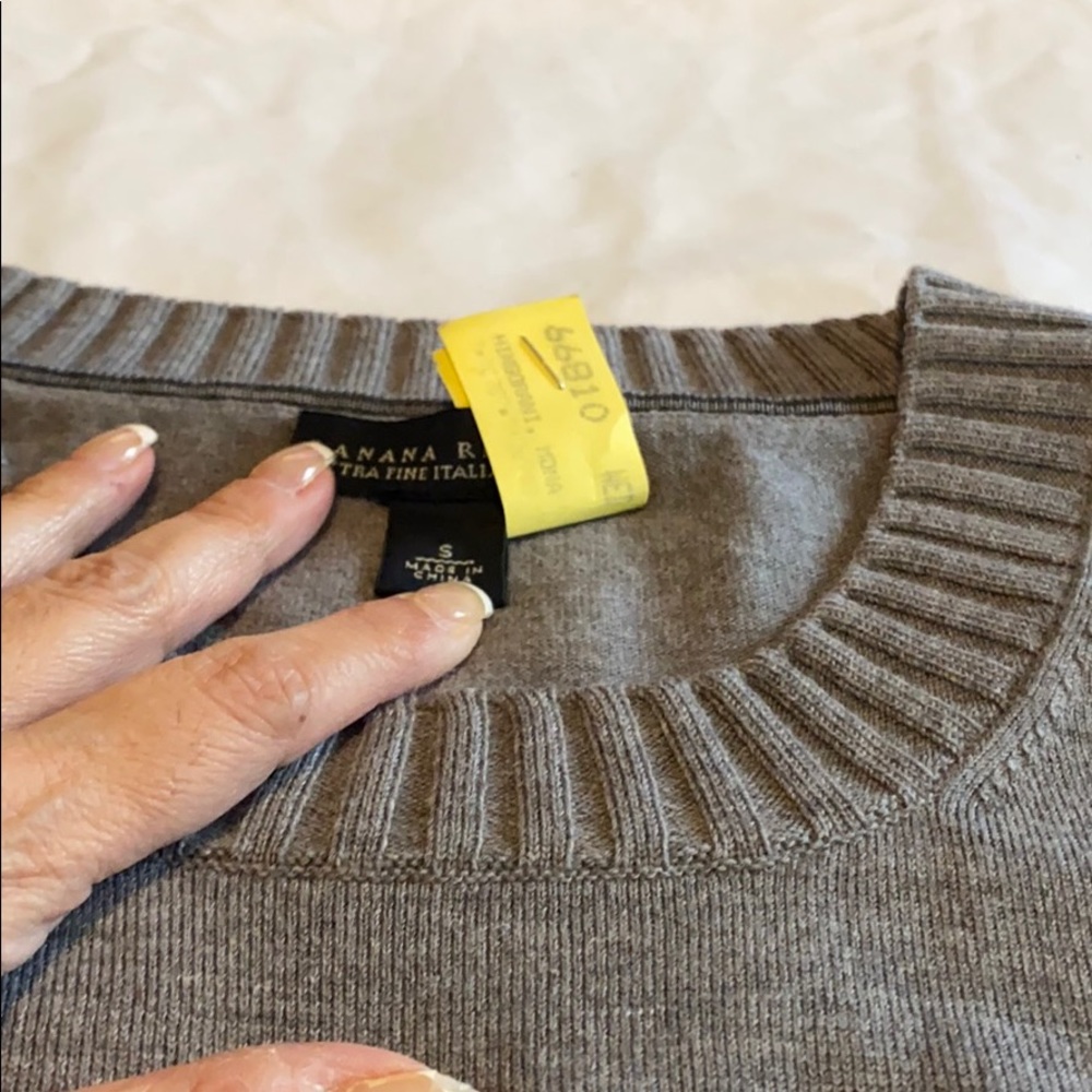 Grey sweater - Picture 4 of 7